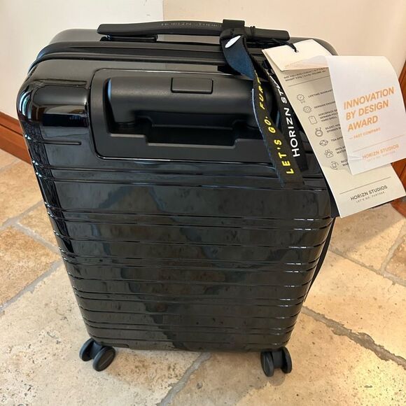 Horizon Studios essential cabin, hard shell carry-on suitcase, NWT - Picture 1 of 16